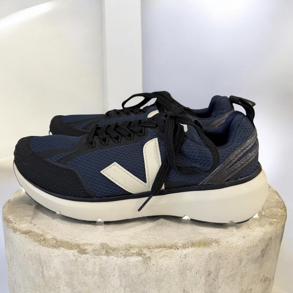 Veja Marlin V Knit Navy Cream Womens Running Shoes Sustainable Athleisure Travel